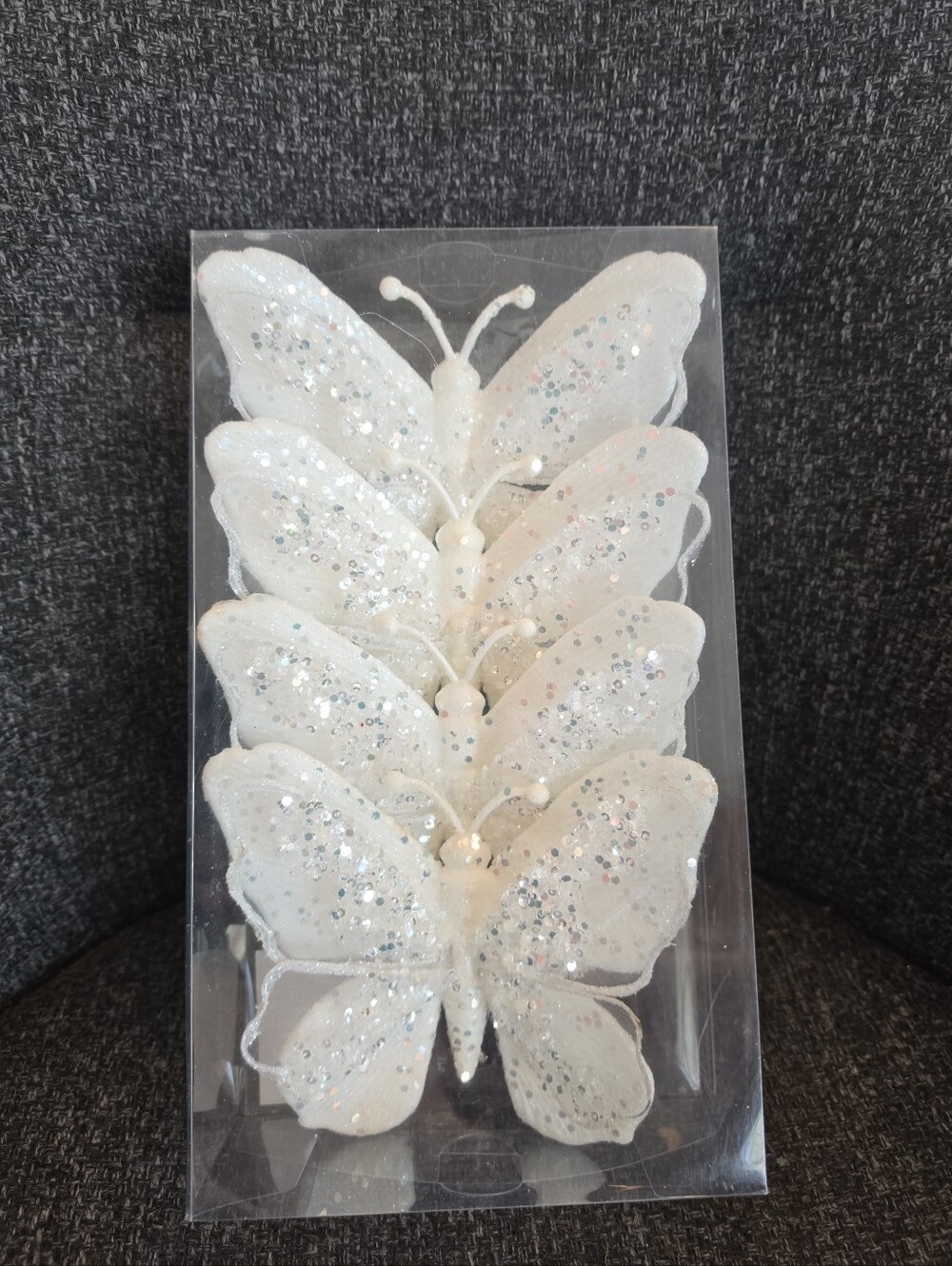 NIP Clip On Glitter White Butterflies Christmas Tree Decoration Ornament Pretty!